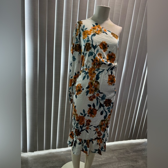 🌸AMTIOUS floral one shoulder dress ✨ - Picture 4 of 9
